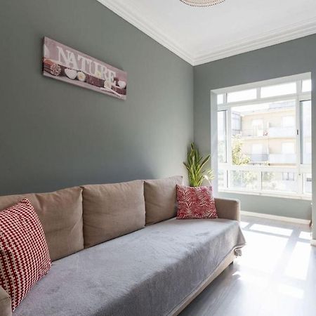 Apartment with 2 bedrooms in Moscavide - Lissabon Buitenkant foto