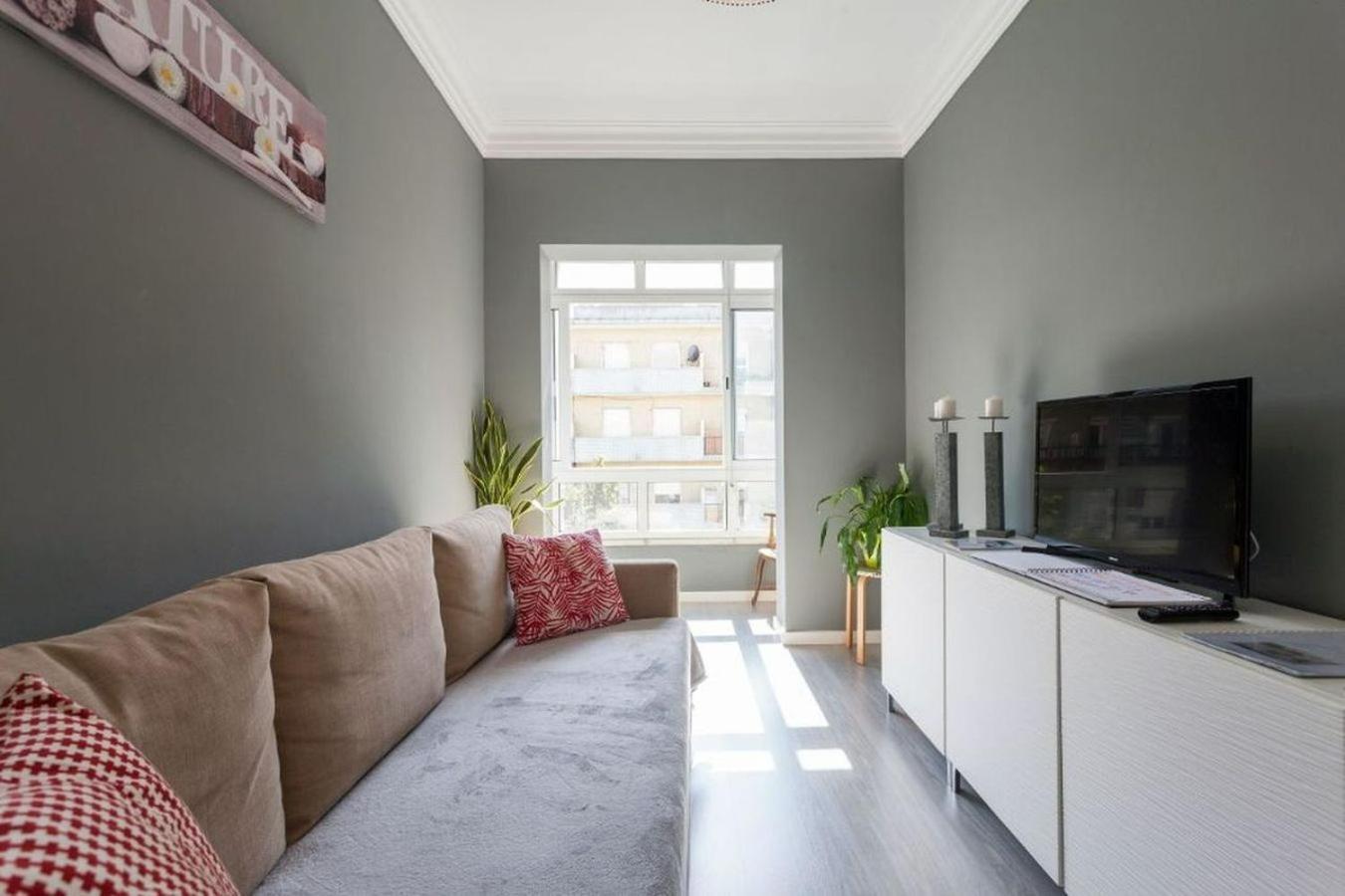 Apartment with 2 bedrooms in Moscavide - Lissabon Buitenkant foto