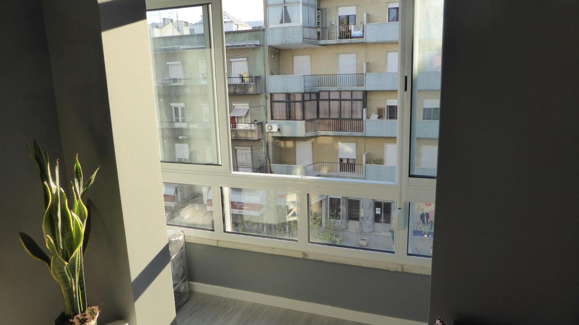 Apartment with 2 bedrooms in Moscavide - Lissabon Buitenkant foto