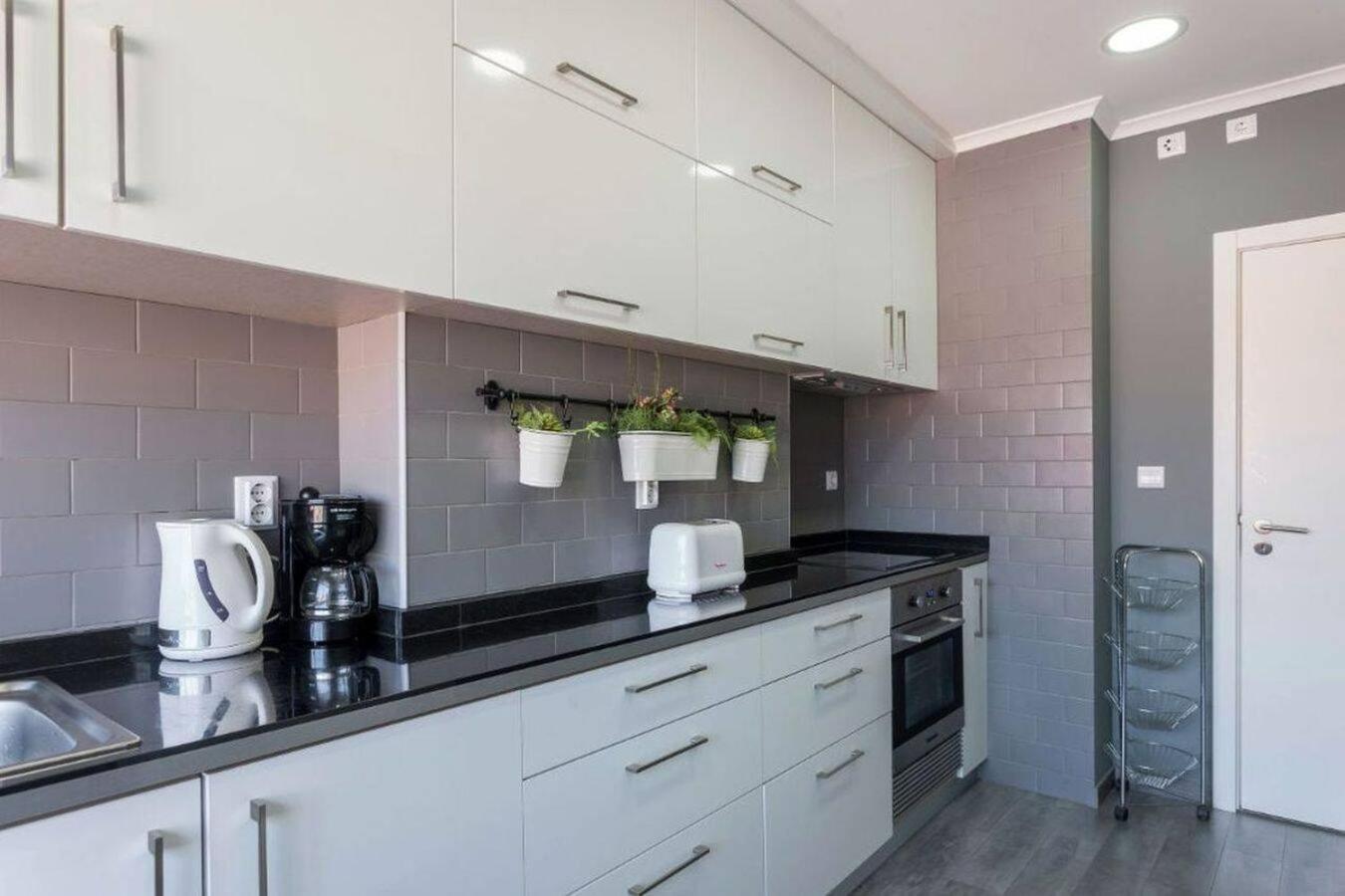Apartment with 2 bedrooms in Moscavide - Lissabon Buitenkant foto